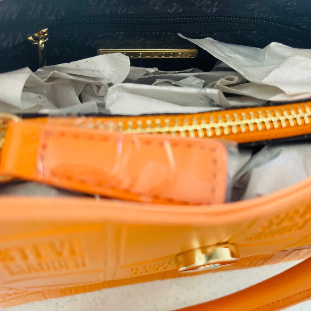 Steve Madden Beliza Embossed Orange Crossbody Purse - Picture 5 of 5